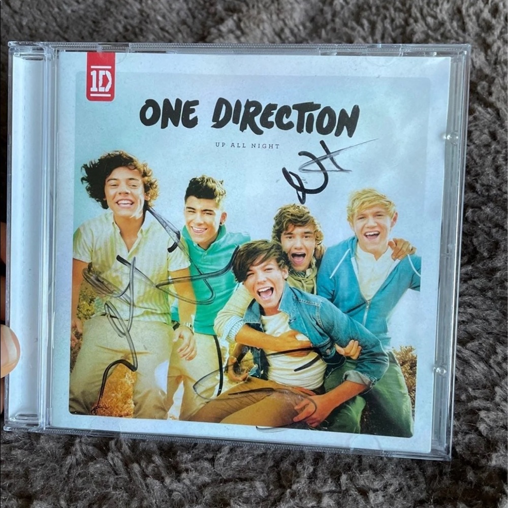 One Direction Signed CD - Picture 2 of 6